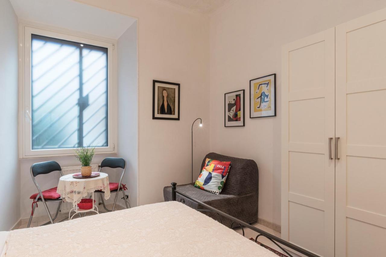 Piazza Vittorio NETFLIX Apartment Roma Esterno foto